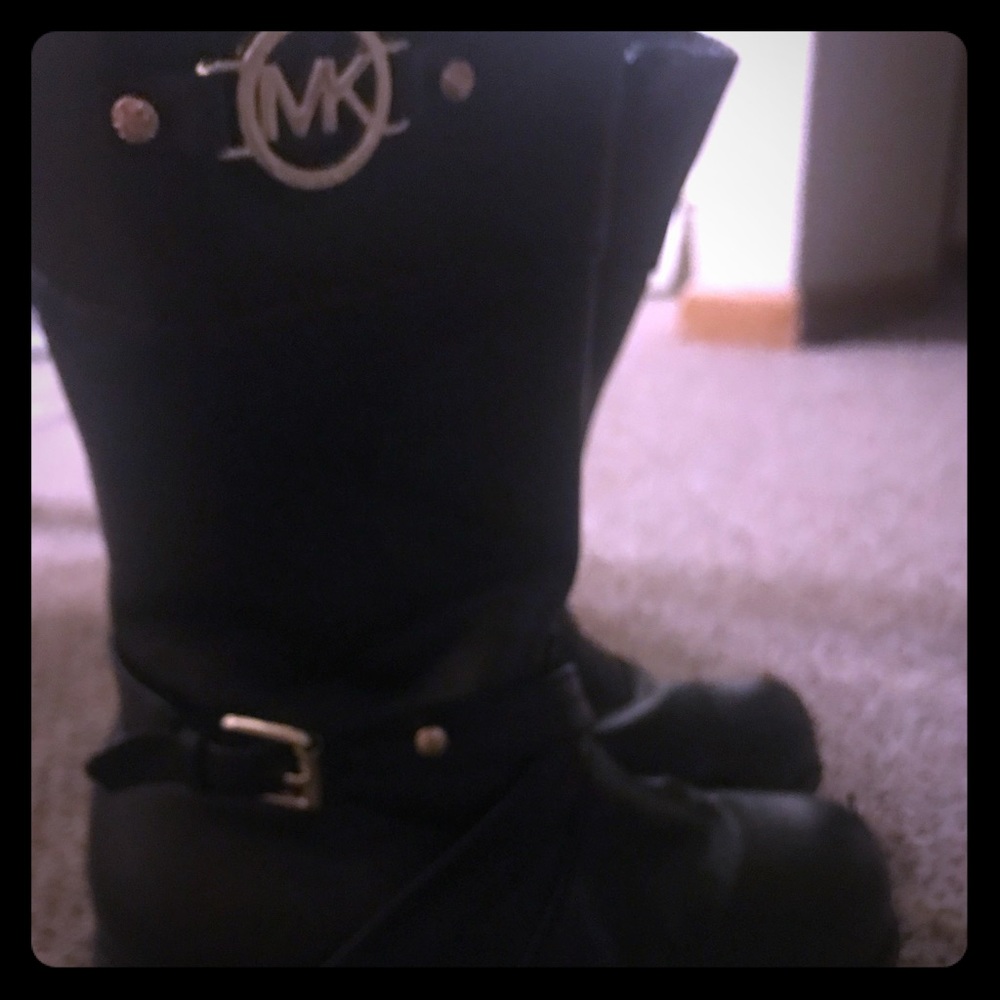 Mk black boots